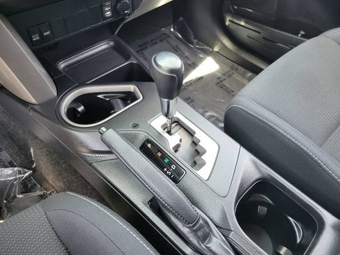 Used 2016 Toyota RAV4 XLE FWD image 15