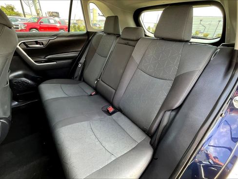 Used 2024 Toyota RAV4 XLE image 19