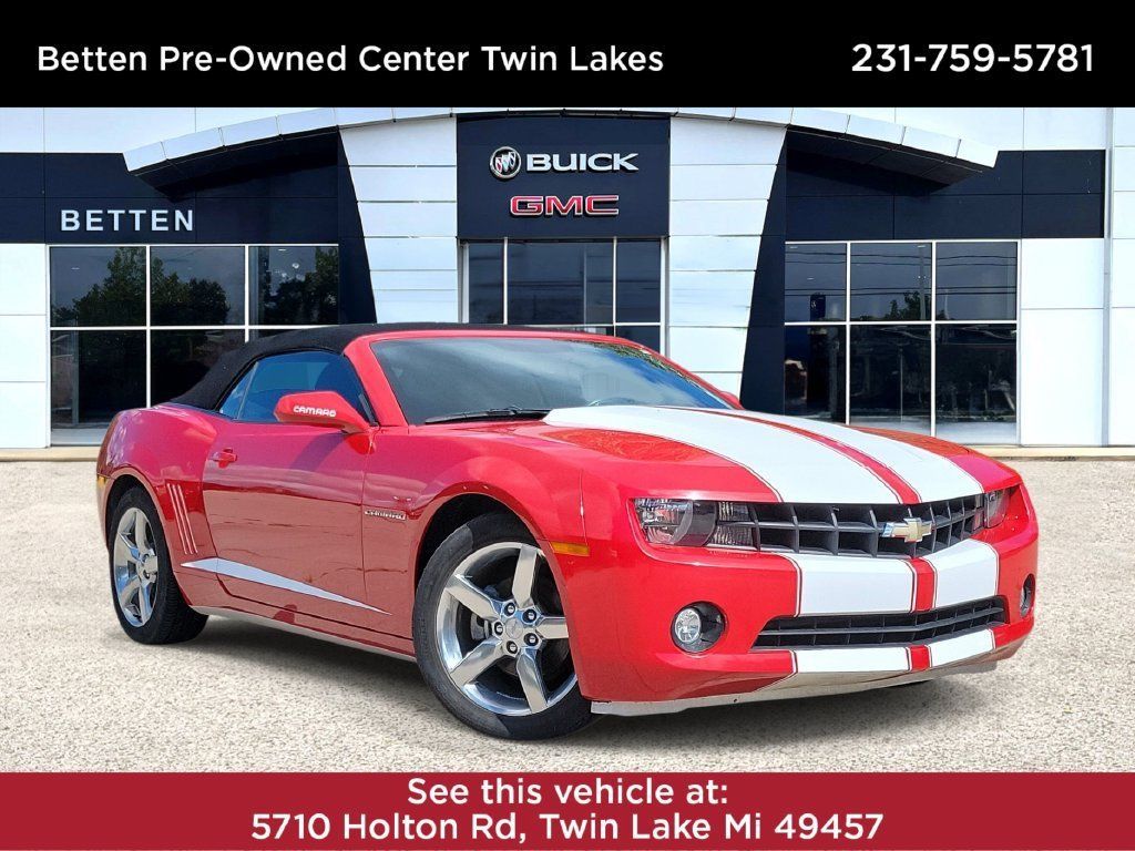 Used 2011 Chevrolet Camaro LT RWD image 1