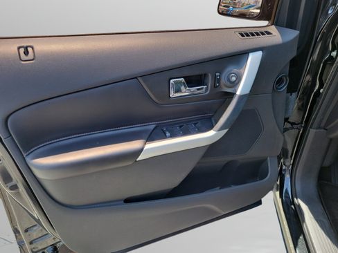 Used 2014 Ford Edge SEL w/ Equipment Group 204A FWD image 14