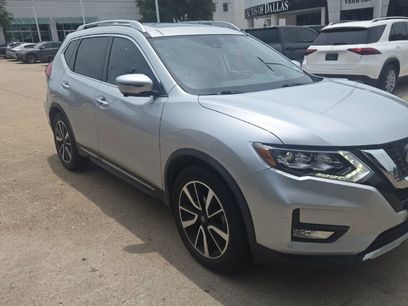 Used 2018 Nissan Rogue SL w/ Premium Package