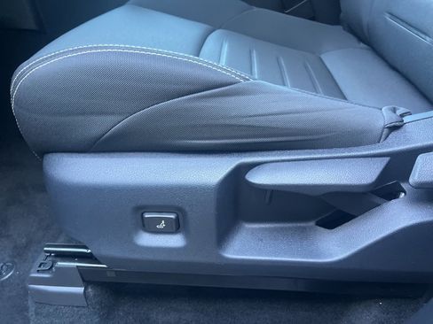 Used 2024 Toyota Tacoma TRD Off-Road image 22