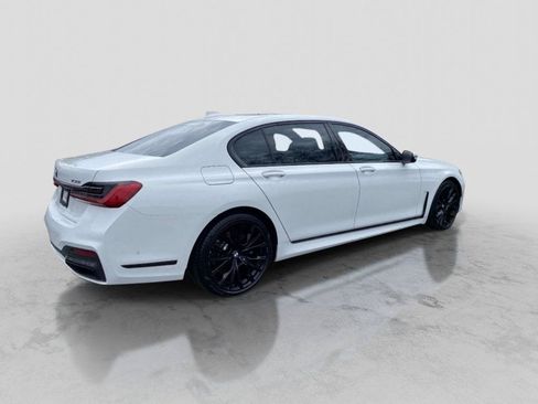 Used 2022 BMW 750i xDrive w/ Executive Package AWD/4WD image 6