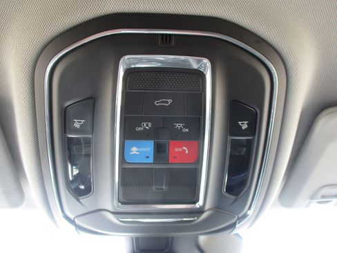 Used 2021 Jeep Grand Cherokee L Limited image 28