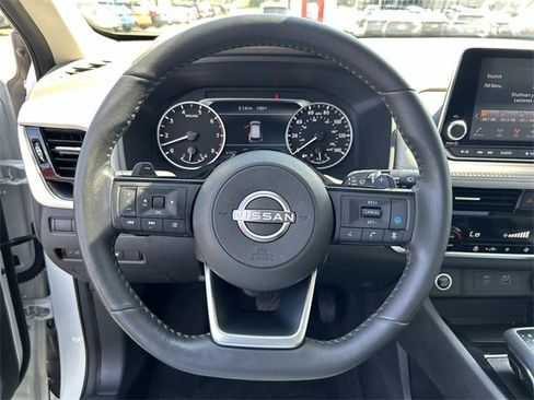 Certified 2023 Nissan Rogue SV w/ SV Premium Package image 18