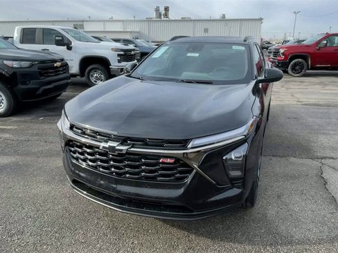 New 2026 Chevrolet Trax RS w/ Sunroof Package image 5