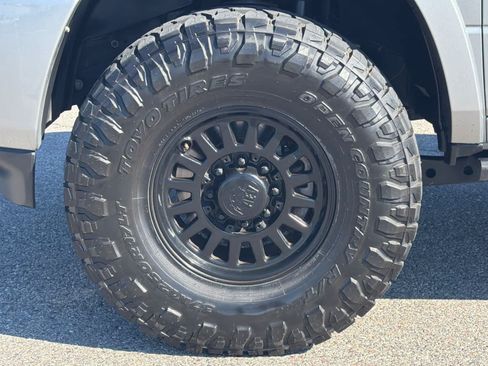 Used 2022 RAM 2500 Laramie w/ Night Edition AWD/4WD image 25