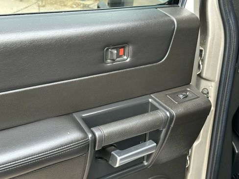 Used 2006 HUMMER H2 Luxury image 17