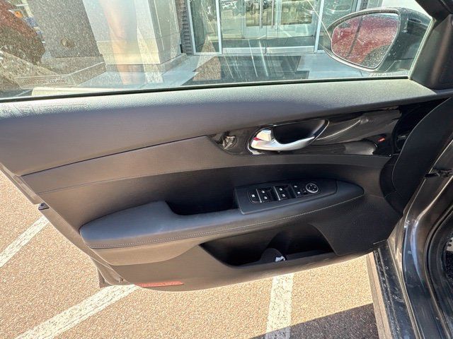 Used 2024 Kia Forte GT-Line w/ GT-Line Premium Package FWD image 24