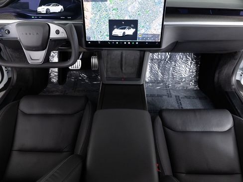 Used 2022 Tesla Model S Plaid image 32