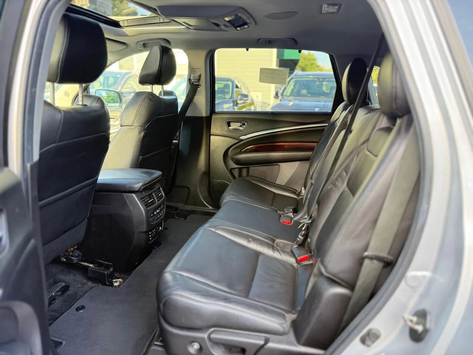 Used 2014 Acura MDX w/ Tech & Entertainment Pkg AWD/4WD image 12