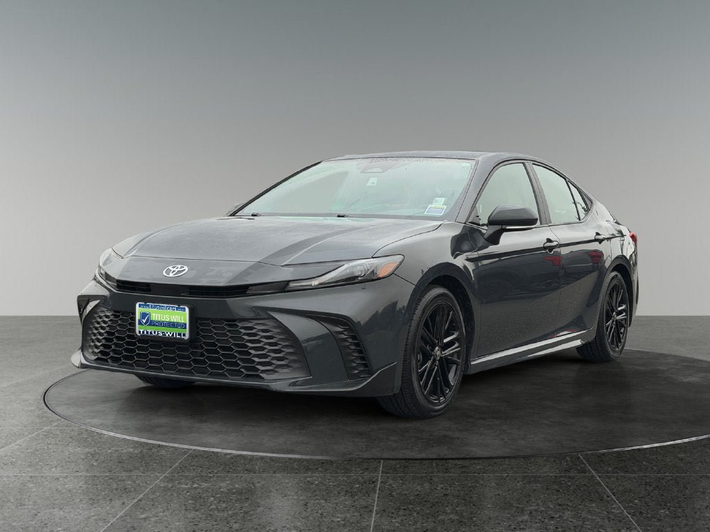 Used 2026 Toyota Camry SE FWD image 3