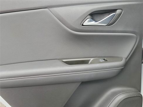 Used 2023 Chevrolet Blazer LT image 14