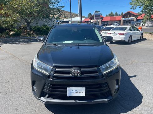 Used 2018 Toyota Highlander SE AWD/4WD image 8