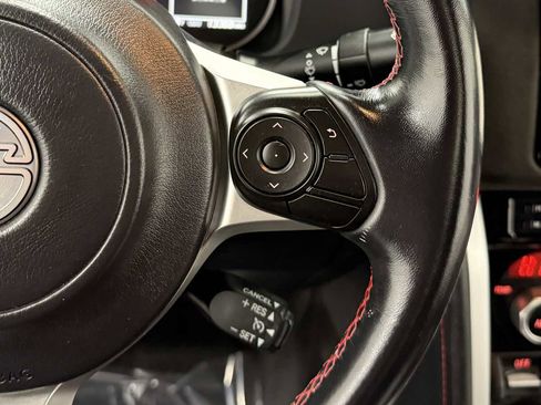 Used 2019 Toyota 86 image 19