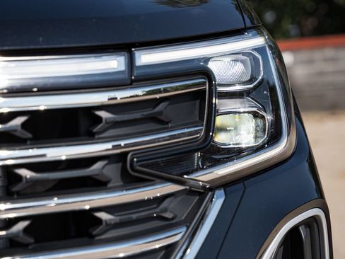 Certified 2026 Volkswagen Atlas SE AWD/4WD image 3
