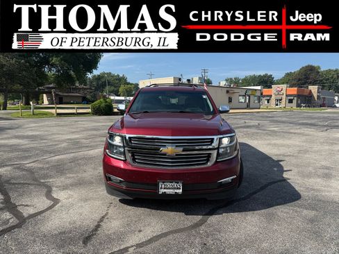 Used 2018 Chevrolet Suburban Premier AWD/4WD image 3