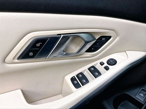 Used 2019 BMW 330i Sedan w/ Convenience Package RWD image 35