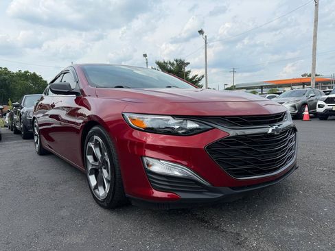 Used 2019 Chevrolet Malibu RS FWD image 3