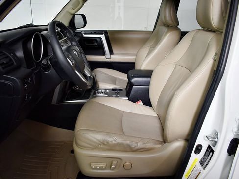 Used 2013 Toyota 4Runner Limited image 14