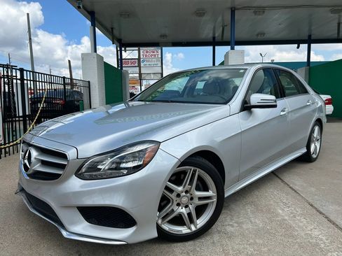 Used 2014 Mercedes-Benz E 350 Sedan image 2