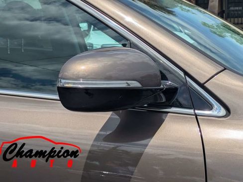 Used 2019 Kia Sorento AWD image 14