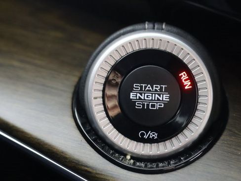 Used 2023 Jeep Grand Wagoneer Series II w/ Premium Group II image 17