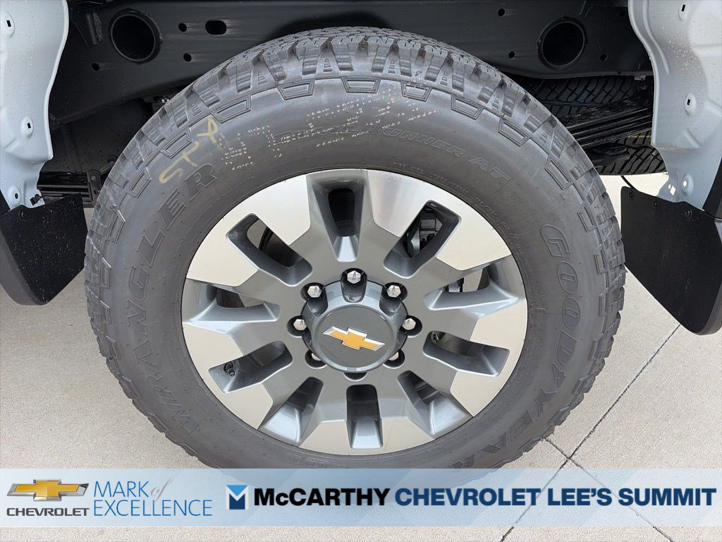 New 2026 Chevrolet Silverado 2500 Custom w/ Custom Value Package AWD/4WD image 20