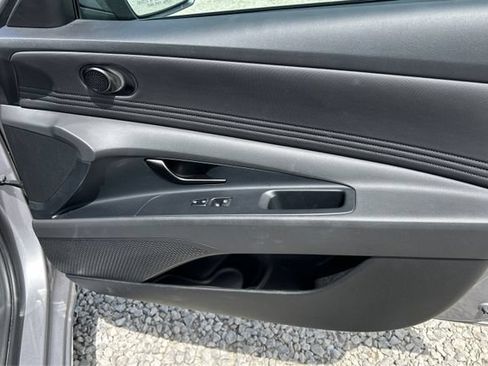 Used 2026 Hyundai Elantra SEL Sport FWD image 21