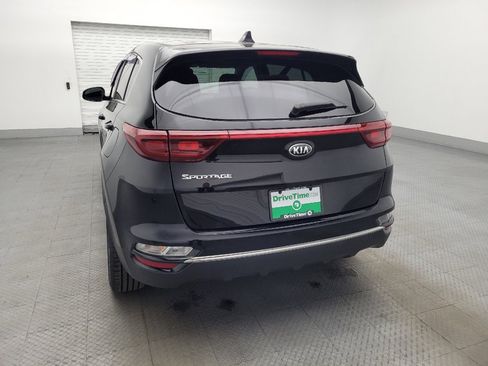 Used 2020 Kia Sportage LX w/ LX Popular Package image 6