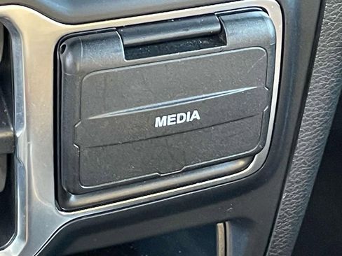 Used 2020 Jeep Gladiator Overland image 25