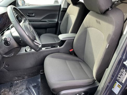 Used 2025 Hyundai Kona SEL image 32