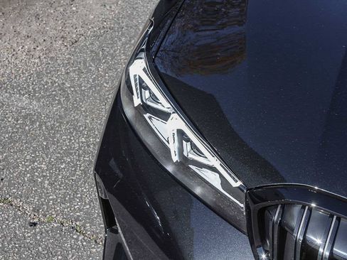 New 2026 BMW 330i Sedan w/ M Sport Package image 9