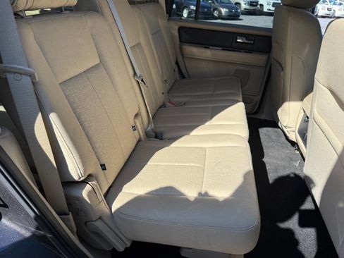 Used 2016 Ford Expedition XL image 27