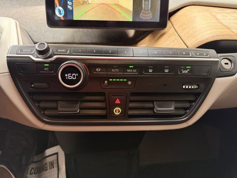 Used 2014 BMW i3 RWD image 23