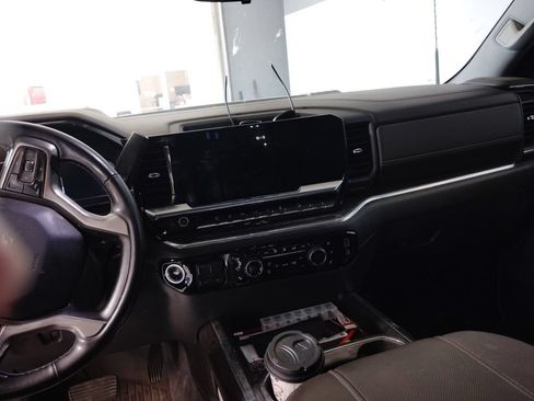 Used 2024 Chevrolet Silverado 2500 LTZ w/ LTZ Premium Package AWD/4WD image 9