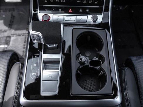 New 2026 Audi RS Q8 performance image 19