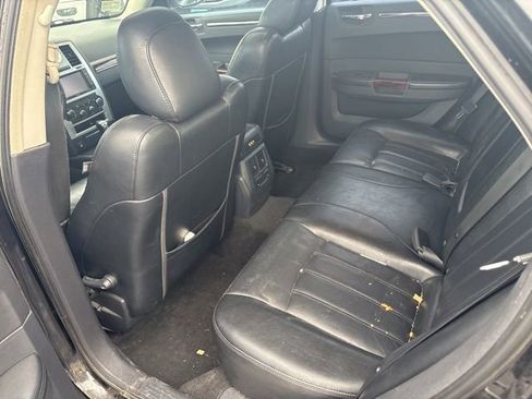Used 2008 Chrysler 300 C w/ Sound Group II RWD image 11