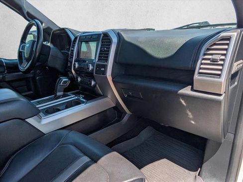 Used 2018 Ford F150 Platinum w/ Equipment Group 701A Luxury AWD/4WD image 16