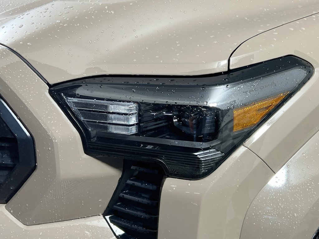 Used 2026 Toyota Tacoma TRD Sport RWD image 9