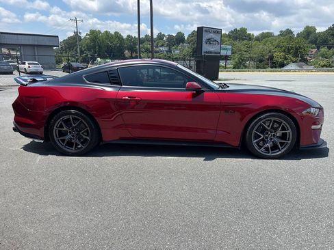 Used 2019 Ford Mustang GT RWD image 8