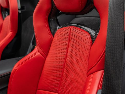 Used 2024 Chevrolet Corvette Z06 image 34