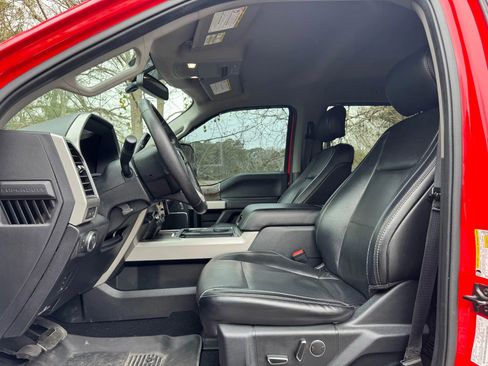 Used 2019 Ford F350 Lariat w/ Chrome Package image 14