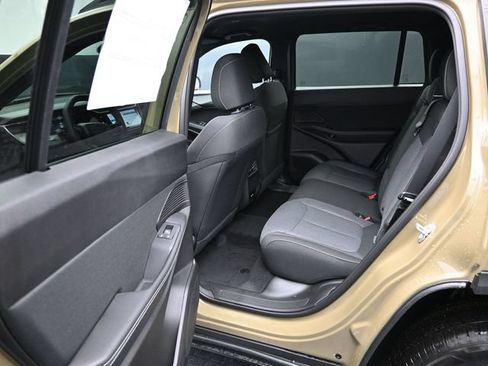 New 2026 Jeep Cherokee Laredo AWD/4WD image 35