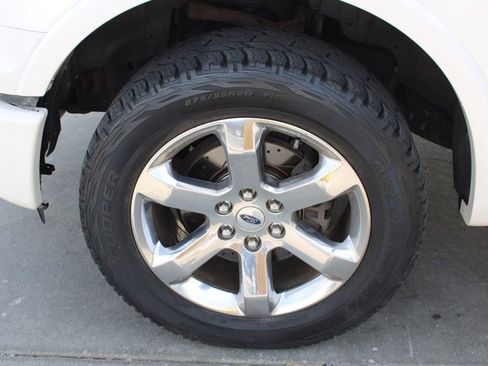 Used 2015 Ford F150 Platinum w/ Equipment Group 701A Luxury image 11