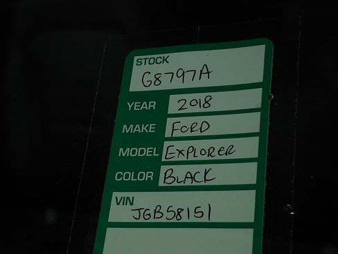 Used 2018 Ford Explorer XLT w/ Equipment Group 202A image 32