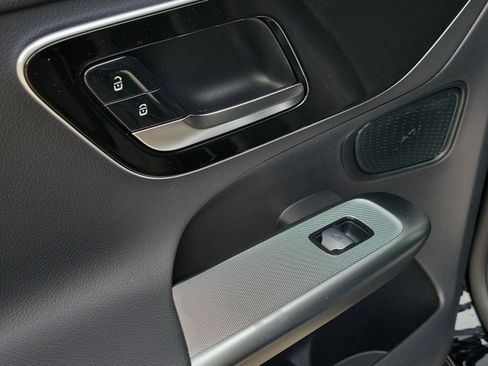 Certified 2026 Mercedes-Benz GLC 300 image 25