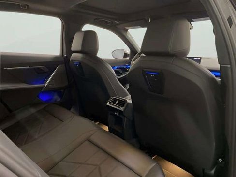 Used 2025 BMW i5 eDrive40i image 69