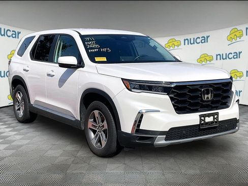 Used 2025 Honda Pilot EX-L image 1