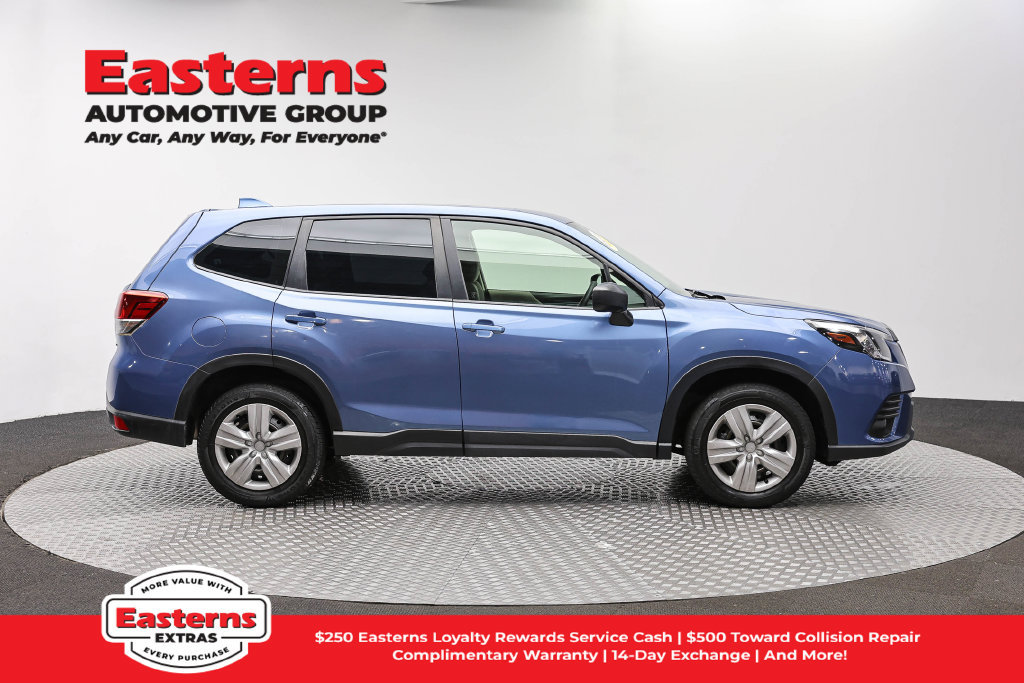 Used 2022 Subaru Forester AWD/4WD image 5